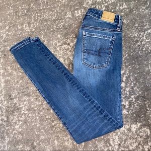 American Eagle Super Hi-Rise Jeans / Jeggings